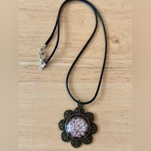 Pretty Dried Flower Necklace